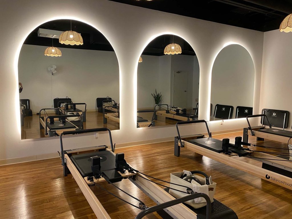 indoor-arch-glass